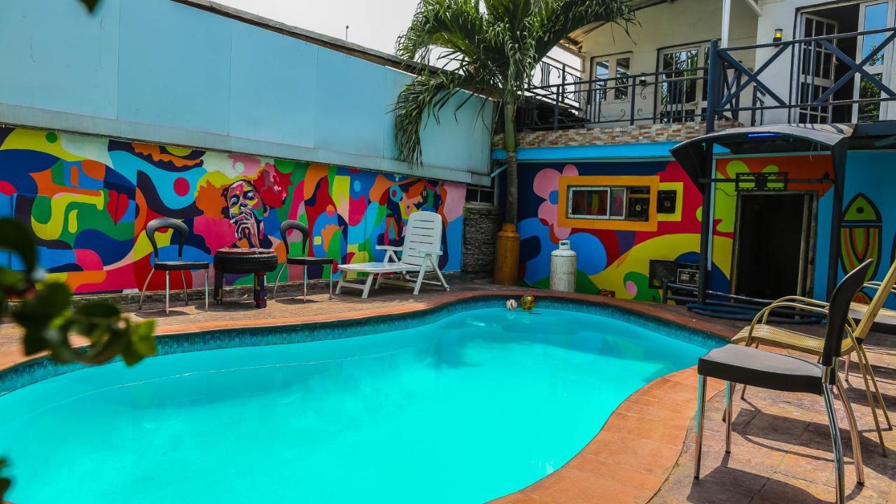 Connecting Lagos Suites Buitenkant foto