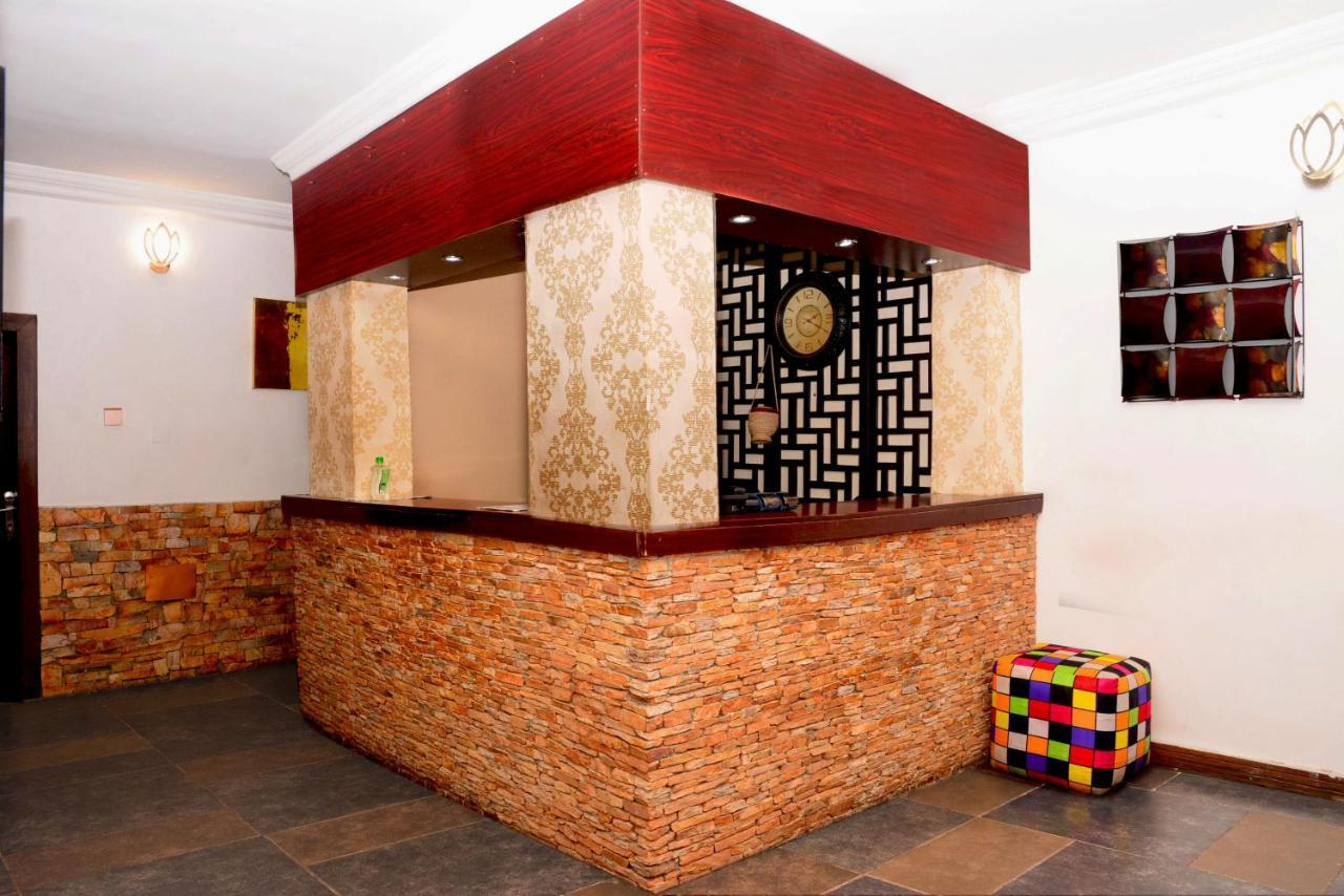 Connecting Lagos Suites Buitenkant foto